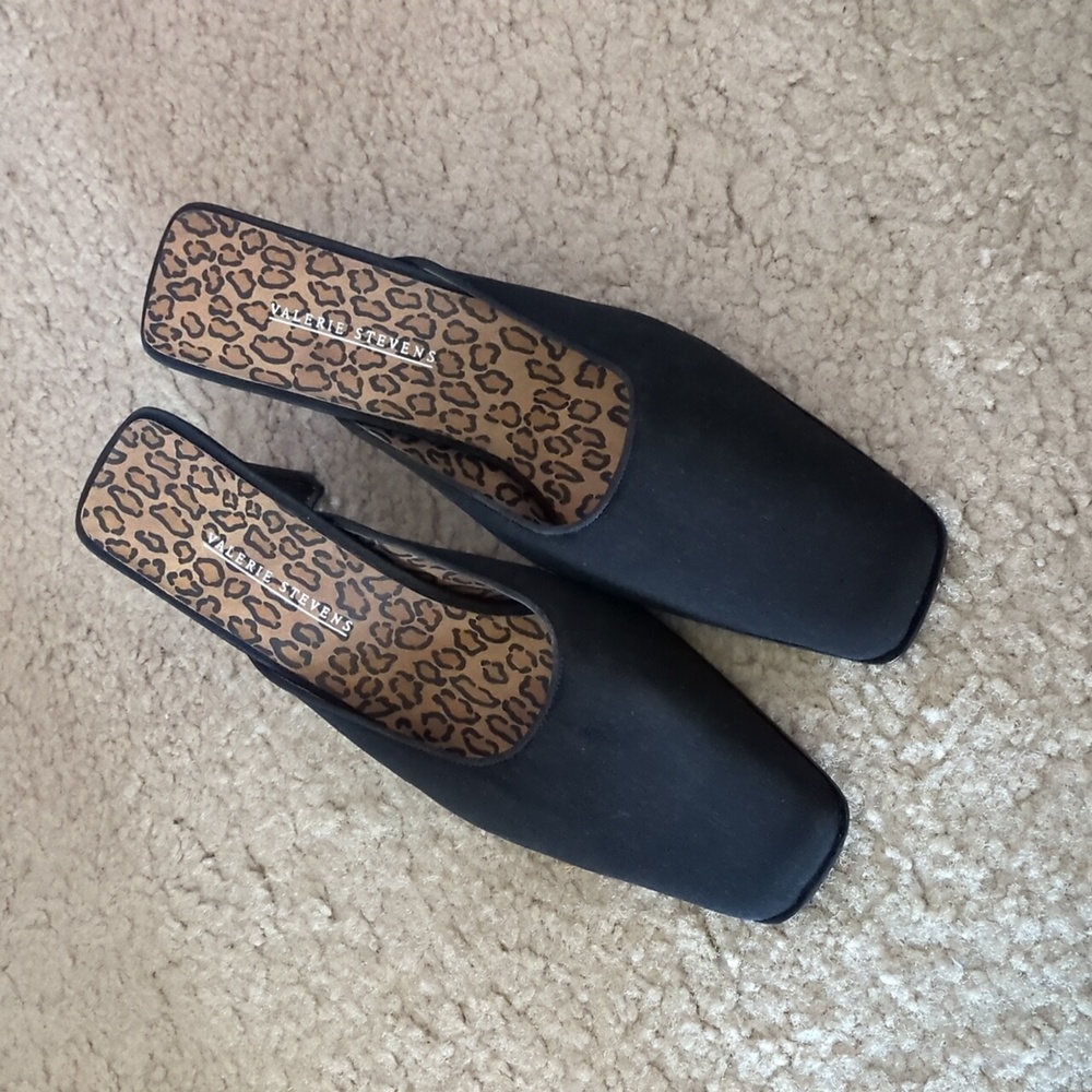 Valerie Stevens mules